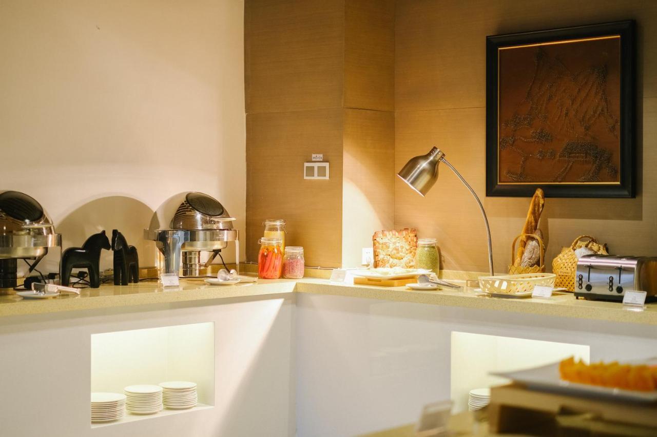 Chengdu Prolit Hotel Екстериор снимка